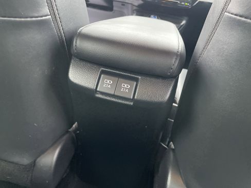 Used 2019 Toyota Prius XLE image 16