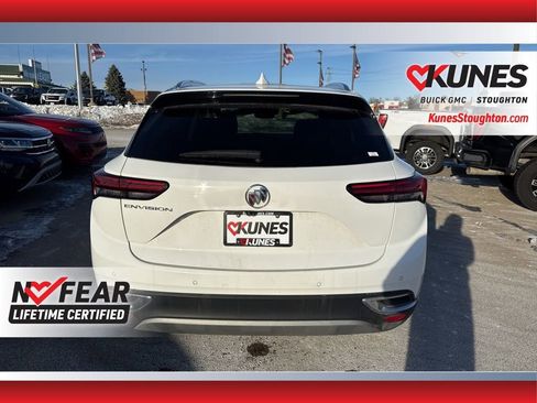 Used 2023 Buick Envision Essence image 10