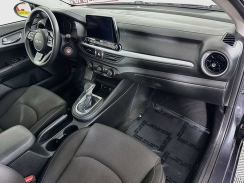 Used 2024 Kia Forte LXS FWD image 29