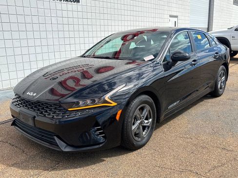 Used 2023 Kia K5 LXS image 1
