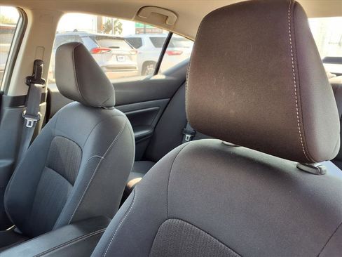 Used 2024 Nissan Altima 2.5 SV image 16