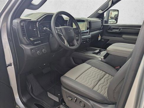 New 2026 Chevrolet Silverado 2500 ZR2 AWD/4WD image 3