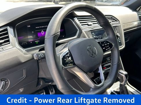 Certified 2023 Volkswagen Tiguan SE R-Line FWD image 18