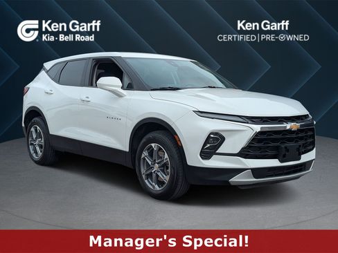 Used 2023 Chevrolet Blazer LT image 1