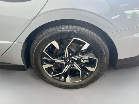 Used 2025 Hyundai Sonata SEL FWD image 24