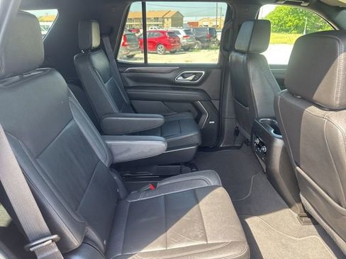 Used 2023 Chevrolet Tahoe Z71 w/ Luxury Package AWD/4WD image 24