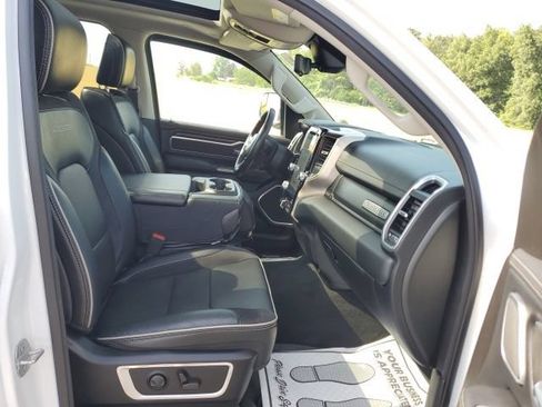 Used 2022 RAM 1500 Laramie AWD/4WD image 24