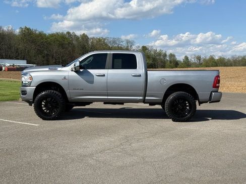 Used 2024 RAM 2500 Laramie AWD/4WD image 8