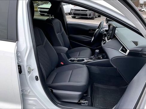 Used 2025 Toyota Corolla LE image 26