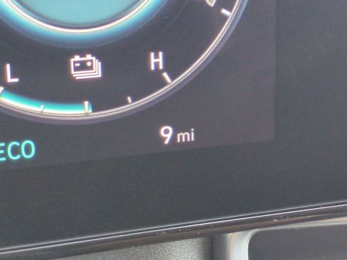 New 2026 Hyundai Elantra Limited image 35