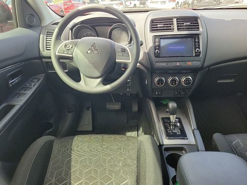 Used 2024 Mitsubishi Outlander Sport ES image 8