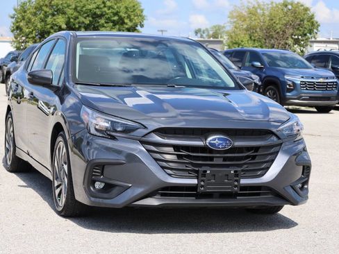 Used 2023 Subaru Legacy Limited image 4