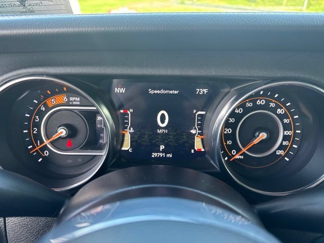 Used 2023 Jeep Gladiator Overland AWD/4WD image 15