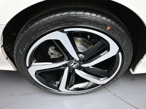 Used 2022 Honda Accord Sport image 12