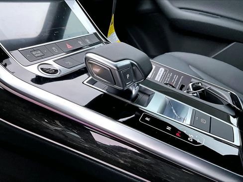 New 2026 Audi Q7 2.0T Premium AWD/4WD image 7