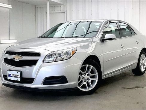 Used 2013 Chevrolet Malibu LT w/ Power Convenience Package FWD image 2