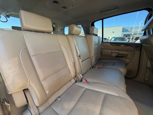 Used 2011 Nissan Armada SL image 18