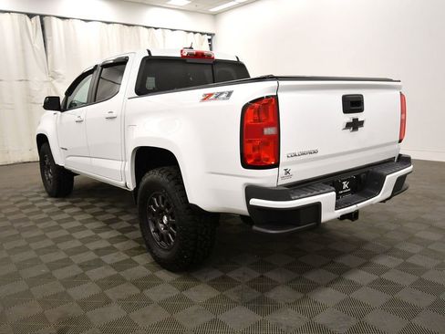 Used 2017 Chevrolet Colorado Z71 AWD/4WD image 5