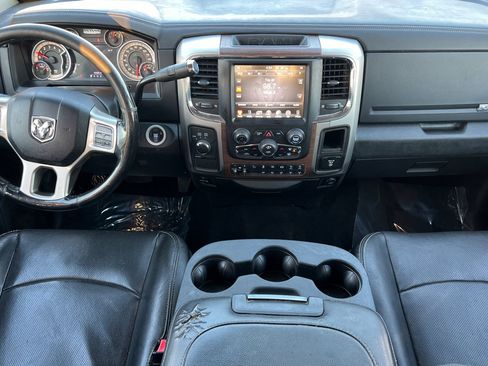 Used 2017 RAM 3500 Laramie w/ Convenience Group image 10