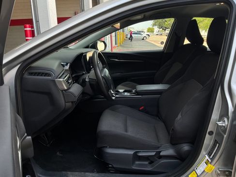 Used 2025 Toyota Camry LE FWD image 10