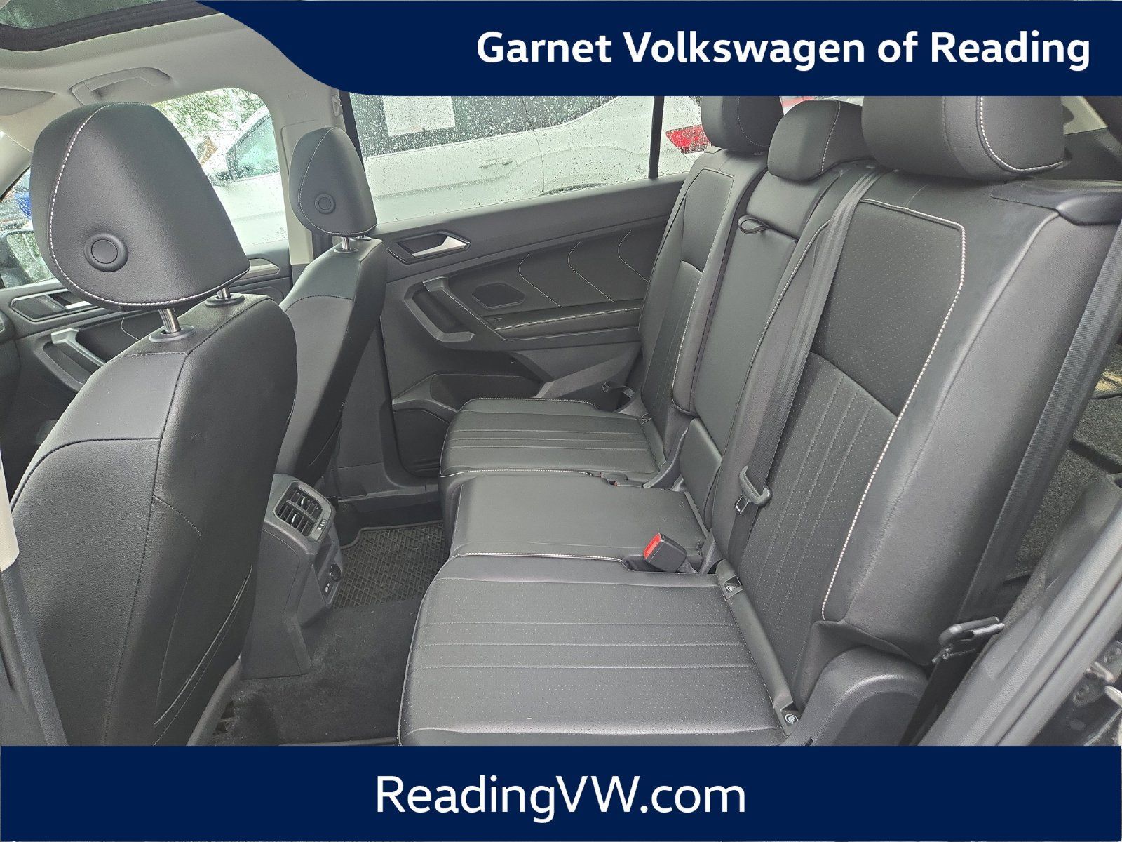 Used 2023 Volkswagen Tiguan SE w/ Panoramic Sunroof Package FWD image 13