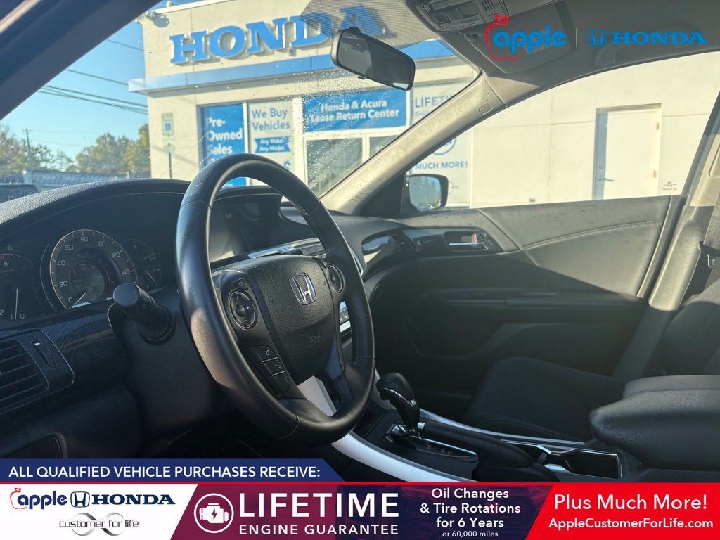 Used 2014 Honda Accord Sport image 7