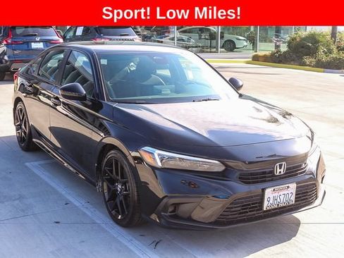 Used 2024 Honda Civic Sport image 3