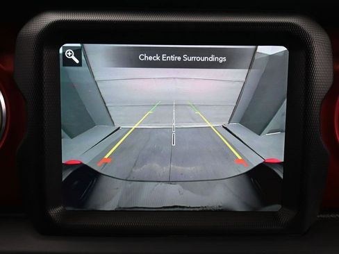 Used 2023 Jeep Gladiator Rubicon w/ Cold Weather Group image 18