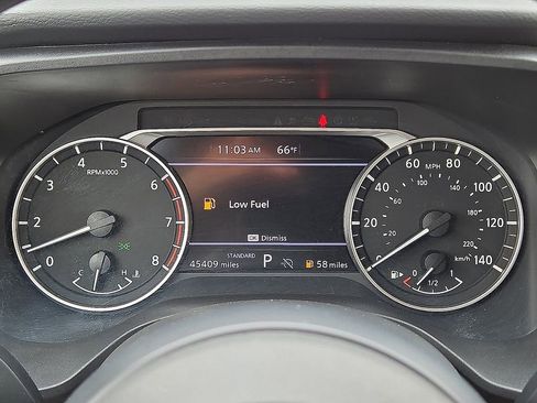 Used 2024 Nissan Rogue SV FWD image 26