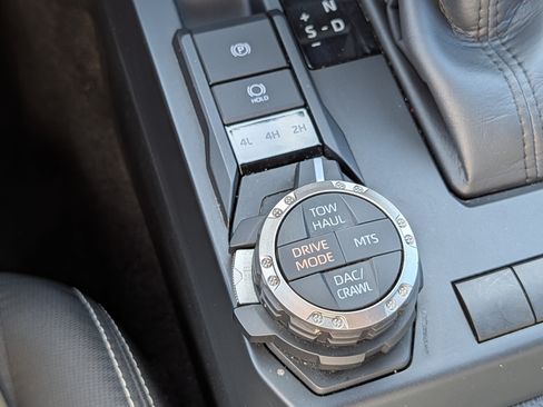 Used 2024 Toyota Tacoma TRD Off-Road AWD/4WD image 29