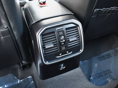 Used 2021 Porsche Macan AWD/4WD image 66