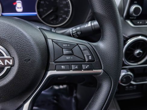 Used 2025 Nissan Sentra SV image 26