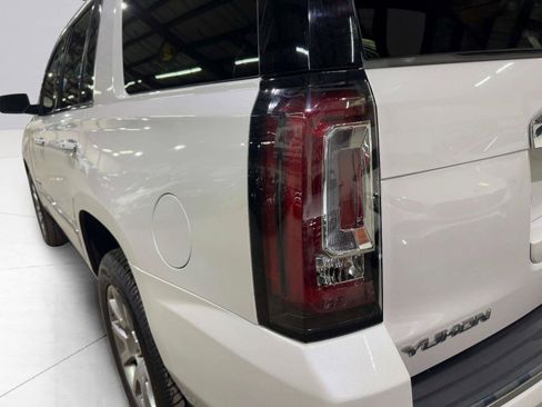 Used 2016 GMC Yukon Denali w/ Open Road Package AWD/4WD image 12