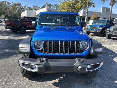 New 2025 Jeep Gladiator Sport