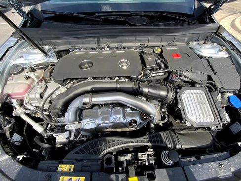 New 2025 Mercedes-Benz GLB 250 GLB 250 image 17