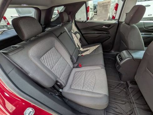 Used 2020 Chevrolet Equinox LT AWD/4WD image 19