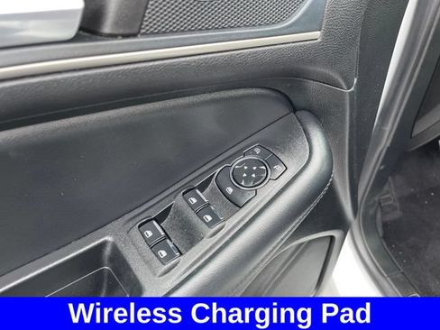 Used 2024 Ford Edge SEL w/ Convenience Package AWD/4WD image 11