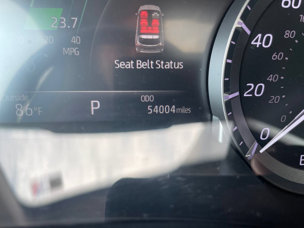 Used 2022 Toyota Highlander XLE AWD/4WD image 14