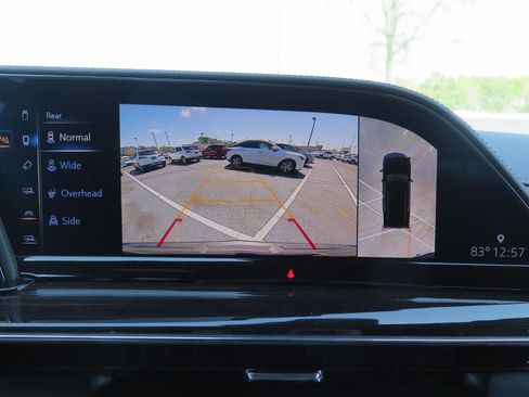 Used 2021 Cadillac Escalade ESV Premium Luxury w/ Driver Assist Tech Package image 17