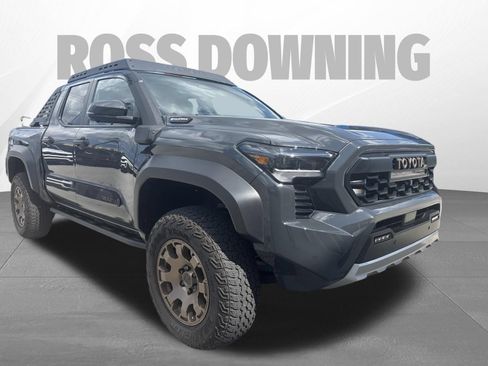 Used 2025 Toyota Tacoma 4x4 Double Cab Hybrid image 3
