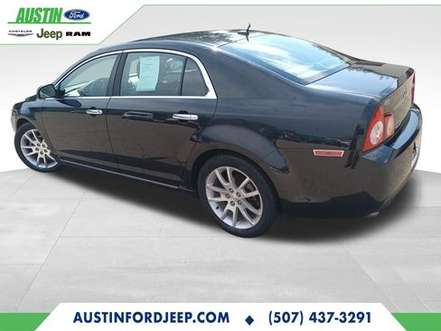 Used 2009 Chevrolet Malibu LTZ w/ HFV6 Engine Package image 3