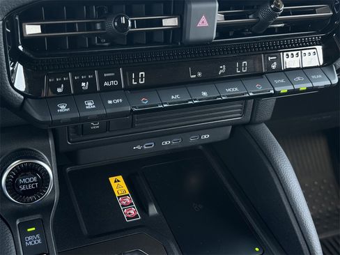 Used 2025 Toyota Land Cruiser w/ Premium Package image 20