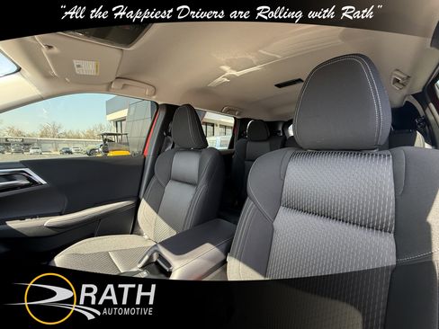 New 2026 Mitsubishi Outlander ES image 13