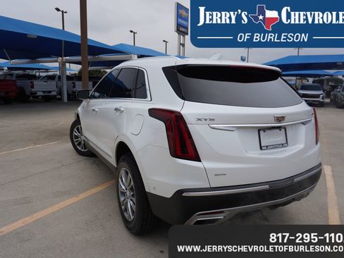 Used 2022 Cadillac XT5 Premium Luxury w/ Technology Package image 4