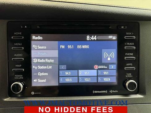 Used 2020 Toyota Sienna XLE Premium AWD/4WD image 26