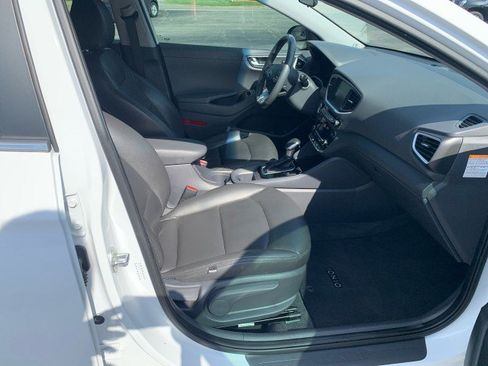 Used 2017 Hyundai Ioniq SEL w/ Tech Package 02 FWD image 17