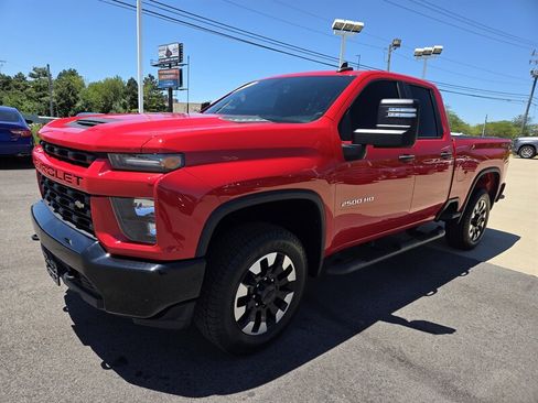 Used 2020 Chevrolet Silverado 2500 Custom w/ Custom Value Package AWD/4WD image 7