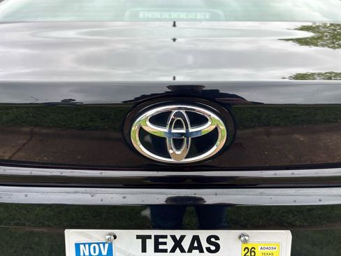 Used 2023 Toyota Corolla LE image 13