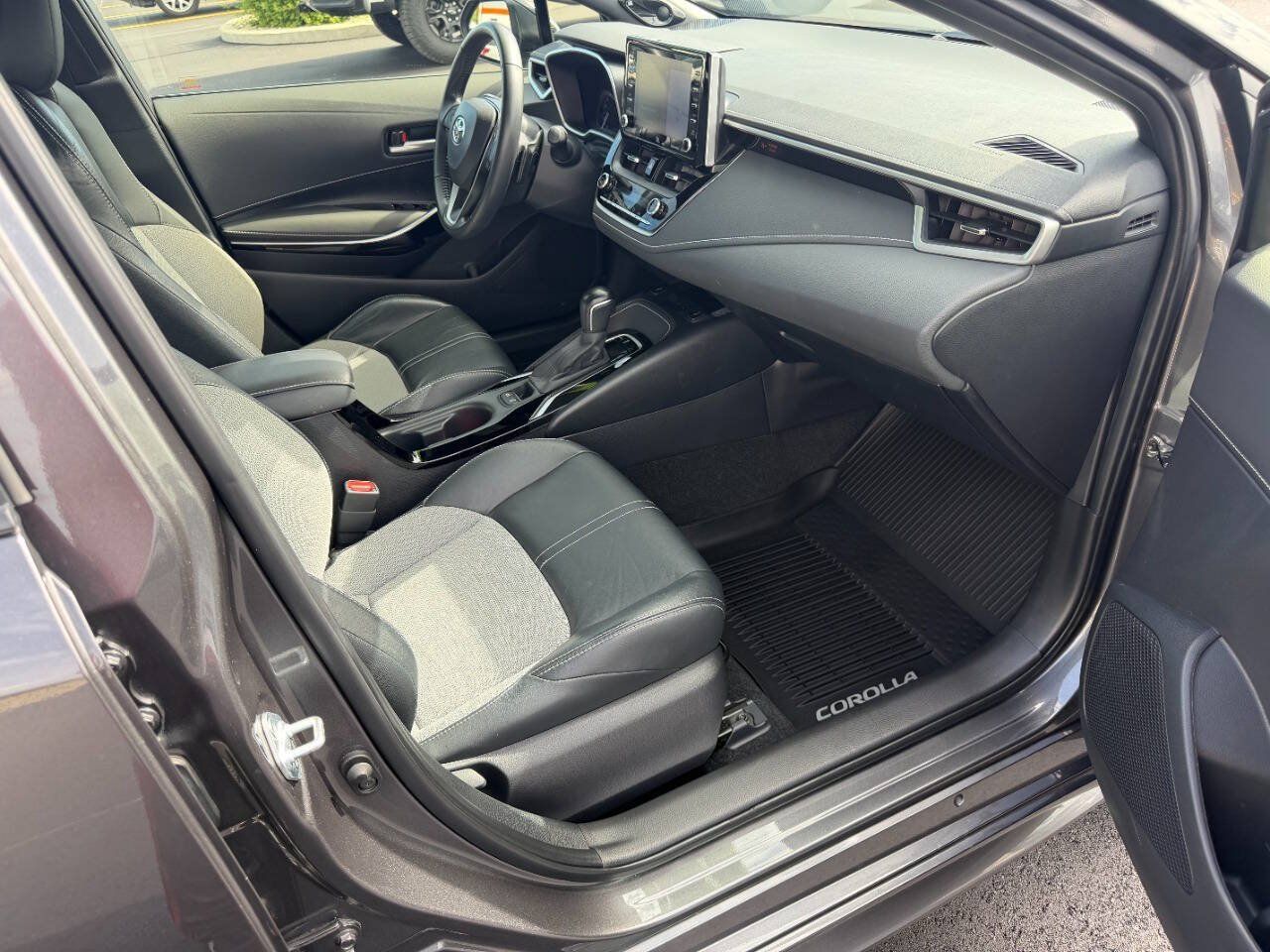 Used 2021 Toyota Corolla XSE w/ XSE Preferred Package FWD image 14