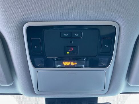 Used 2025 Toyota Grand Highlander FWD image 18